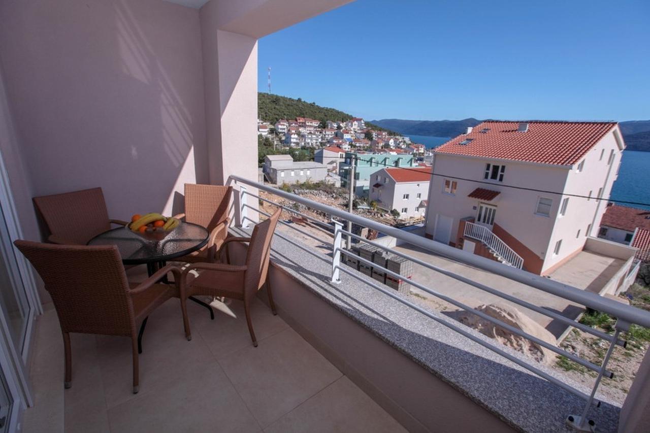 Apartments Zoya Клек Екстериор снимка