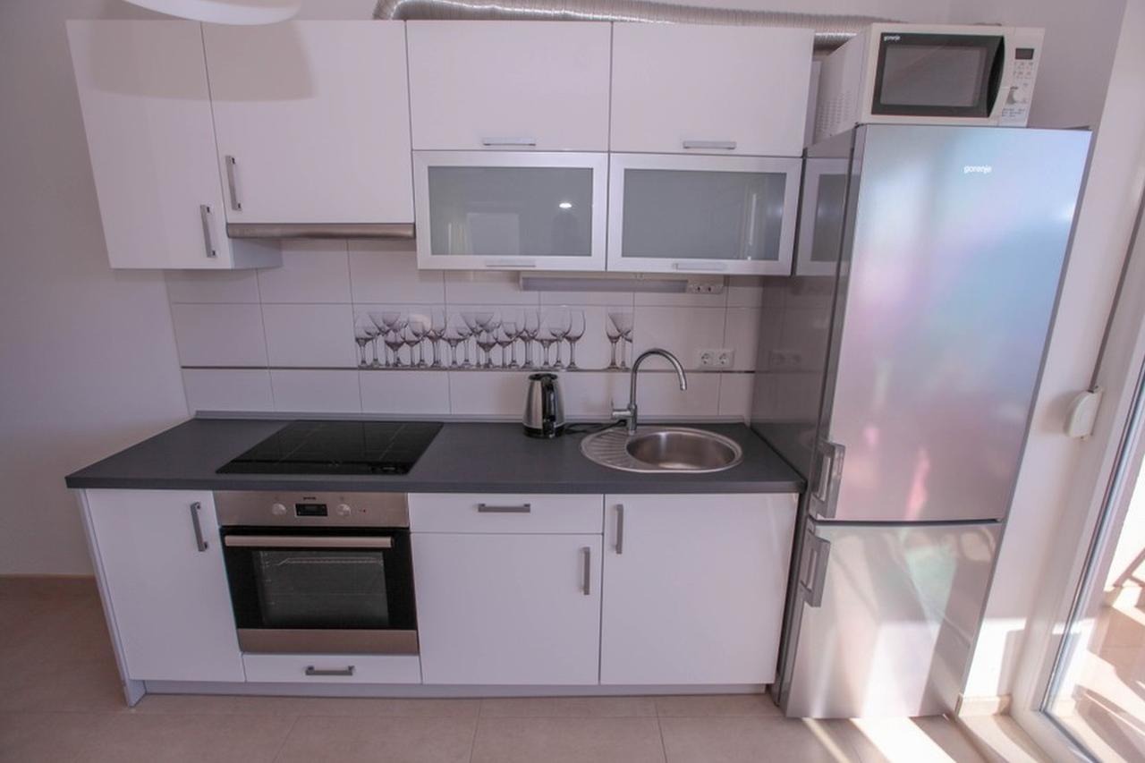 Apartments Zoya Клек Екстериор снимка