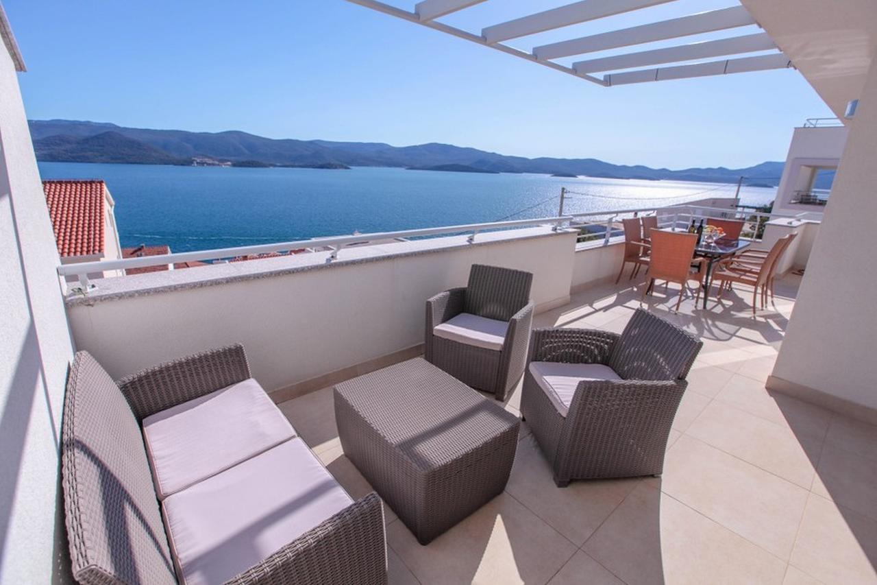 Apartments Zoya Клек Екстериор снимка