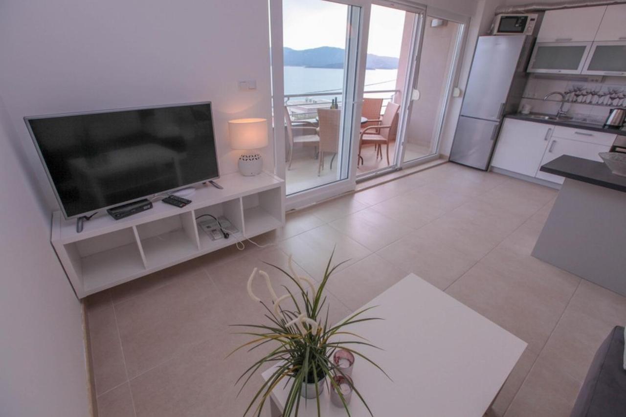 Apartments Zoya Клек Екстериор снимка